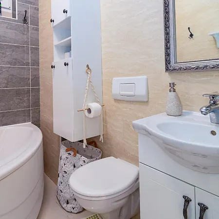 Apartment With Wifi - 21459